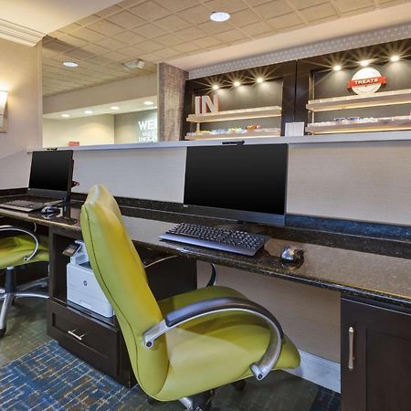 Hampton Inn Princeton Buitenkant foto