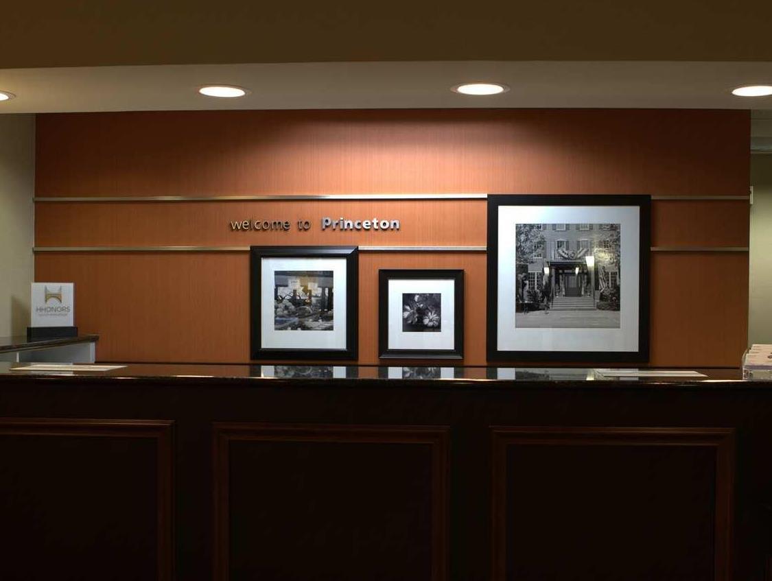 Hampton Inn Princeton Buitenkant foto