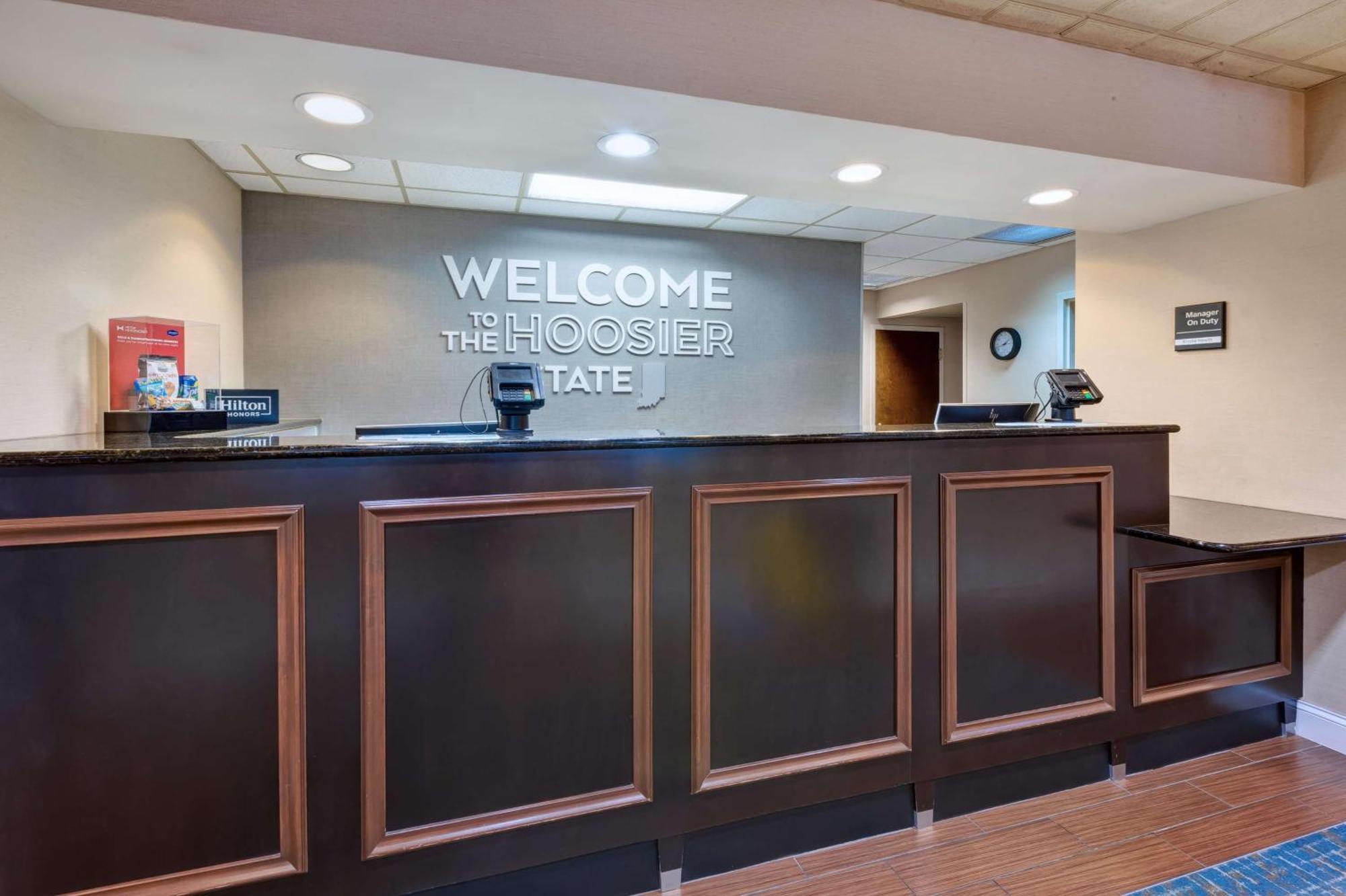 Hampton Inn Princeton Buitenkant foto